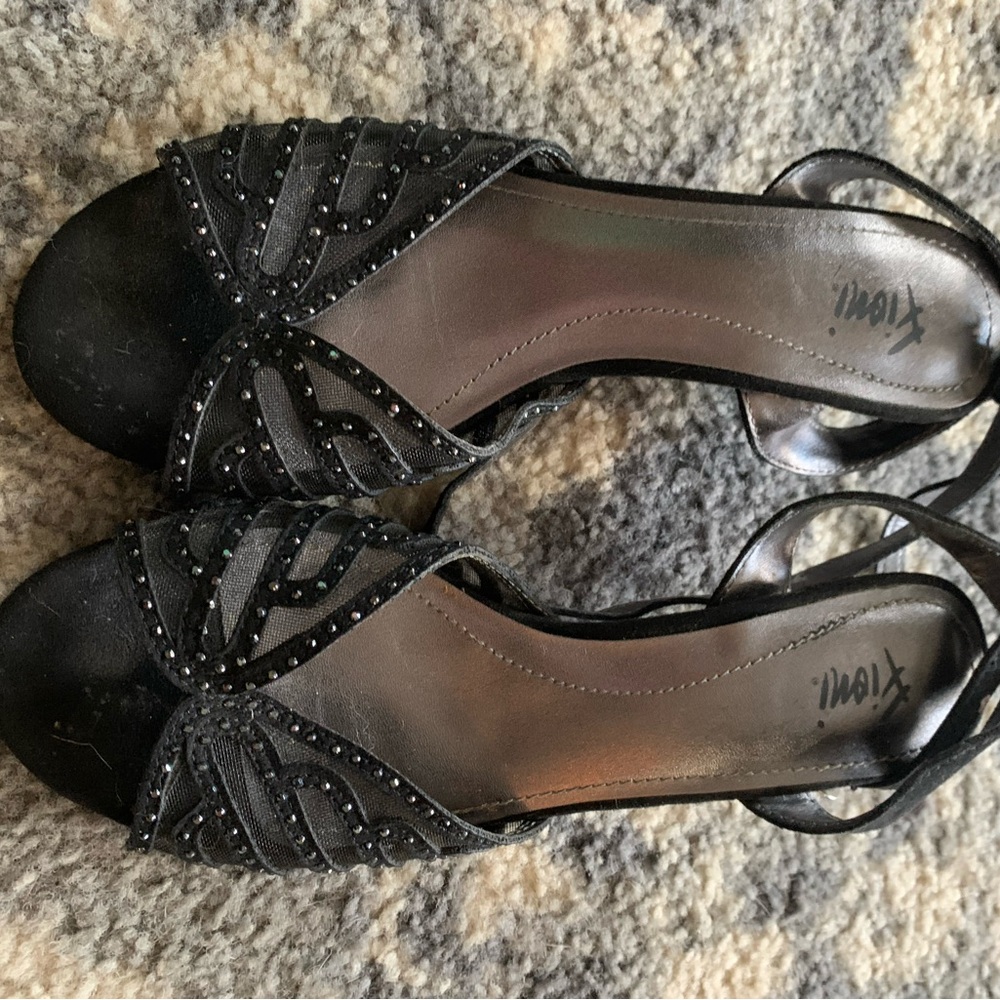 FIONI Black Beaded Heels